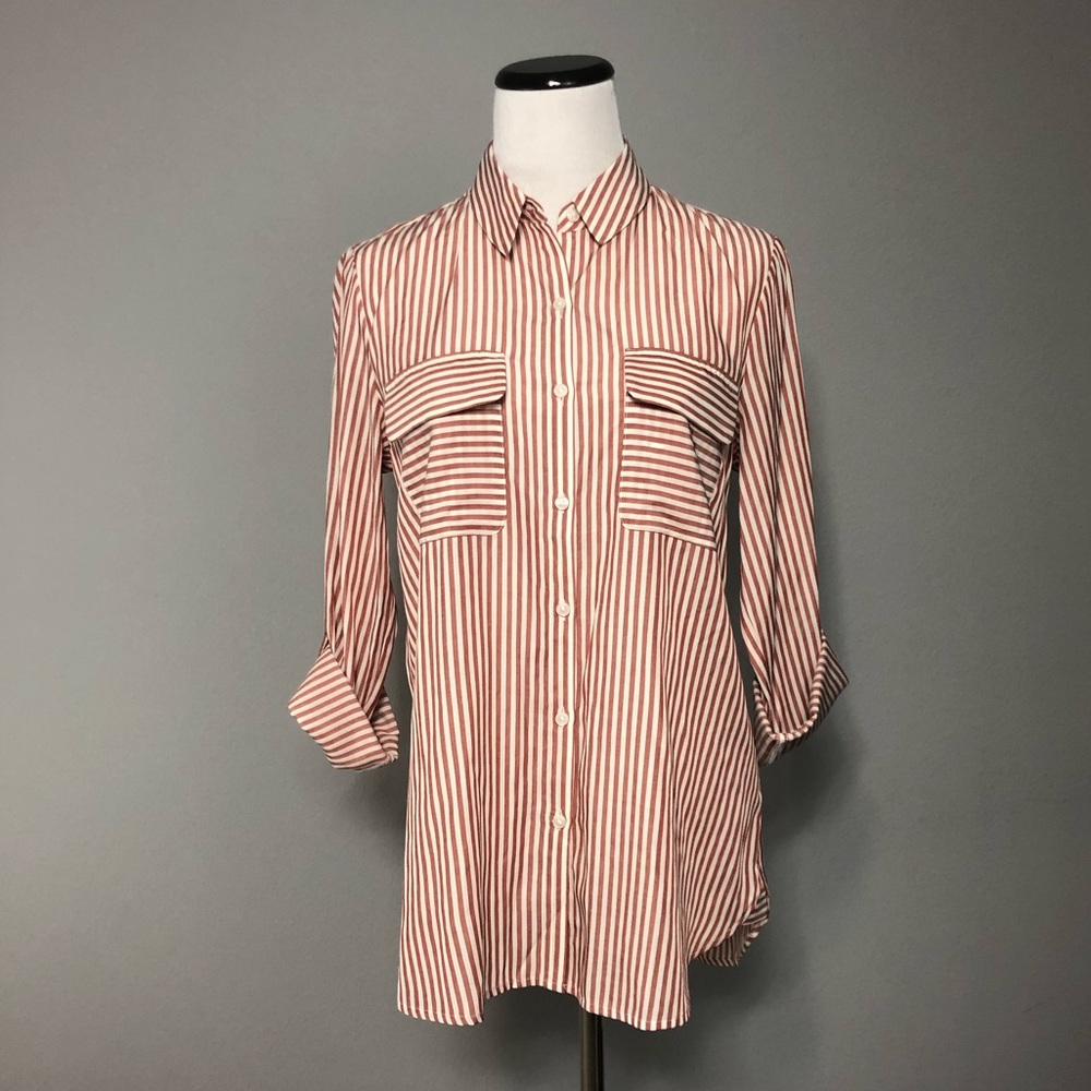 NWT Soft Striped Round Hem City Shirt By Express S